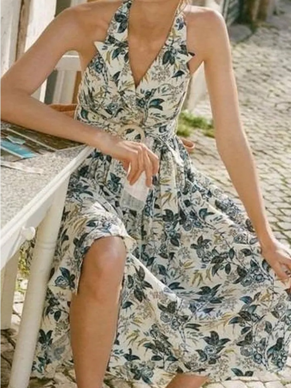 Tuckernuck Larkspur Chintz Blue Linen Blend Halter Dress size 6 New